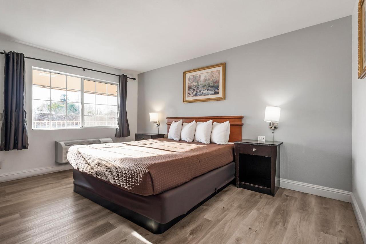 Heritage Inn Express Chico Zewnętrze zdjęcie